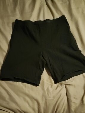 Hanes Women's Black Stretch Bike Shorts